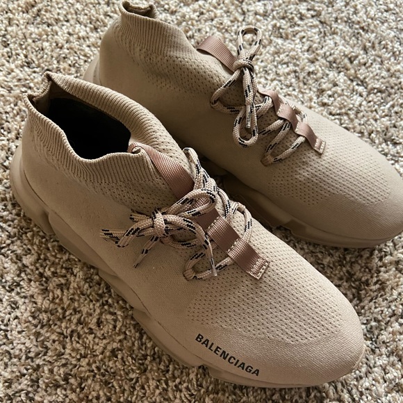 Balenciaga lace up size 10 worn once - Picture 3 of 3